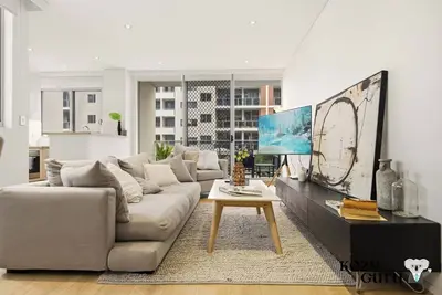 Image de KozyGuru | Rosebery | Resort-Style Living Gem