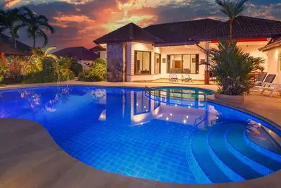 Image de Vakantievilla \"Pattaya Hill\" by Interhome