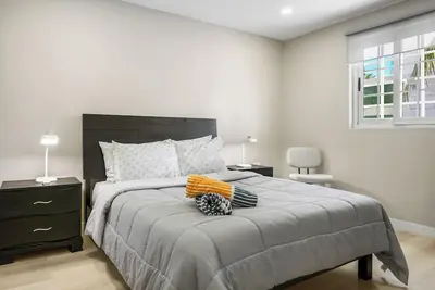 Image de Bright 2-Bedroom Fully Equipped House 7 mins Away to Palm Beach