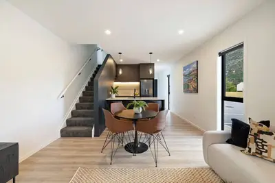 Image de Prime Location with mountain views