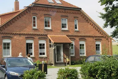 Image de Ganze Wohnung in Jade mit Garten by Interhome