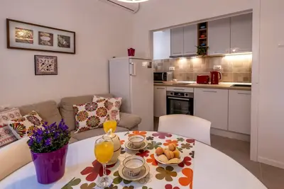 Image de Apartment mit kleiner Terrasse by Interhome
