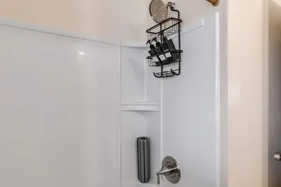 Shore Thing! Your Seaside Escape Awaits!