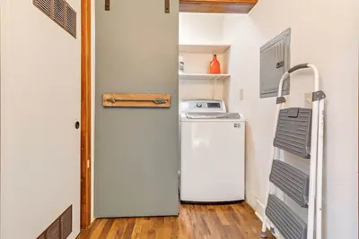 Image de Pacific Pearl — Coastal Comfort by Cannery Row