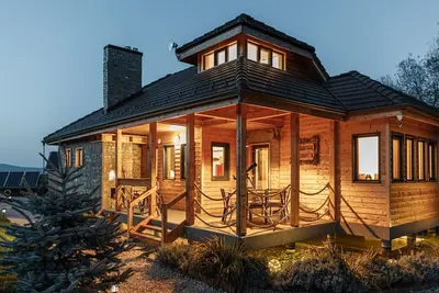 Image de Kleines Haus mit Werkstatt by Interhome