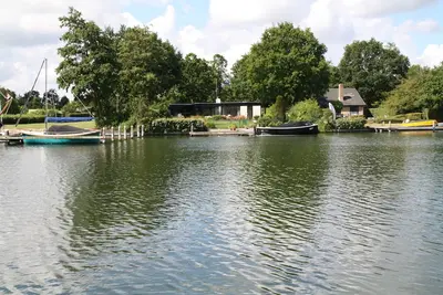 Image de Modern and cosy holiday home right on the water, with a private jetty, in a very peaceful location