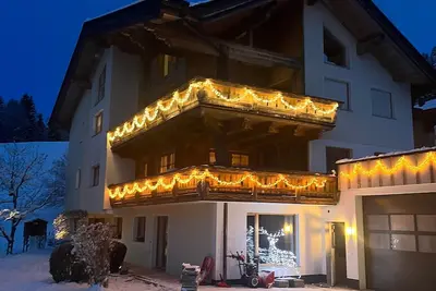 Image de Appartement « Wildschön » avec vue sur la montagne, jardin commun et Wi-Fi