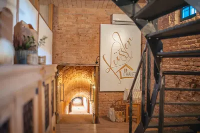 Image de Weinfass-Chalet für 8 in Grub an der March by Interhome