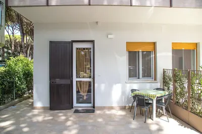 Image de Un hébergement moderne avec un joli patio