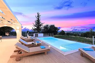 Image de Orientem Villa Beheizter Pool by Interhome