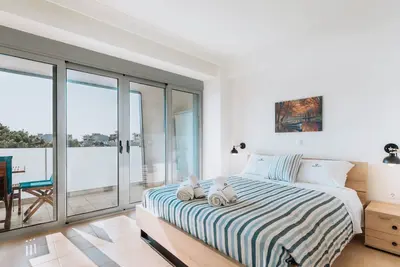 Image de Rhodes Port Haven Suite by Interhome
