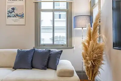 Image de Galata’s Glow – Stylish & Luxurious 3br Apartment