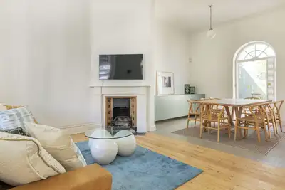 Image de Beach Cottage in Sea Point 5 minutes from Saunders Beach