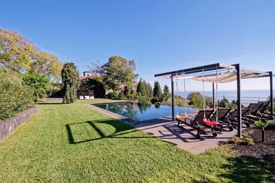 Image de mit Pool Infinity by Interhome