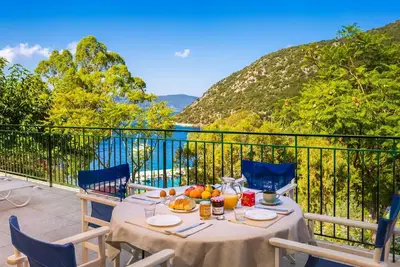 Image de 2 Bedroom Villa with Kefalonia Views and Beach Path near Stavros