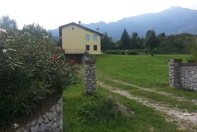 Image de Gemütliche Ferienwohnung in Seghe mit Grill und Garten by Interhome
