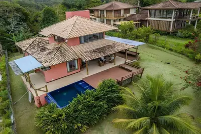 Image de Your family on a private beach with comfort and safety.