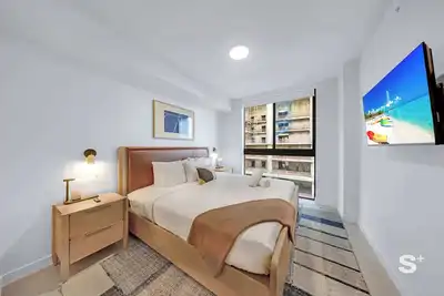 Image de High-Rise Condo in Crosby Miami | Pool + Gym