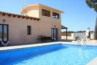 Image de Ländliche Finca mit eigenem Schwimmbad by Interhome