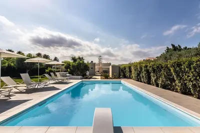 'Villa Luisa' mit Pool by Interhome