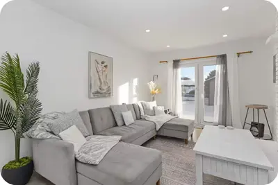 Image de Great Getaway with heated pool only 40 min from Toronto