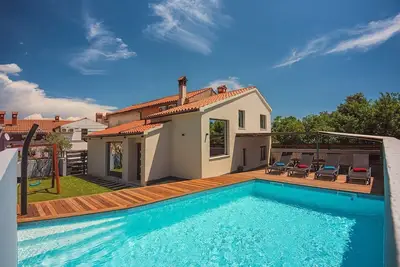 Image de Villa Korina (74207-K1) - Krnica (Pula)