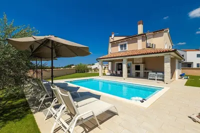 Image de Villa Magica (74314-K1) - Barban