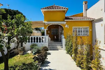 Image de Family-friendly house with Garden, 4 Minutes from the Beach