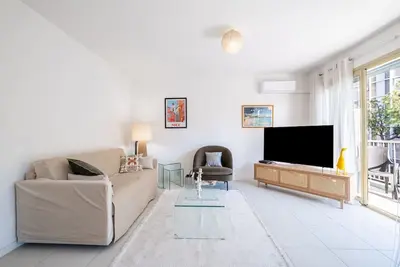 Image de Appartement « Miramar 2ème » avec balcon, Wi-Fi et climatisation