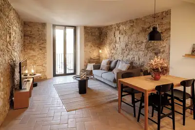 Image de One-Bedroom Fully Equipped and Spacious Apartment.