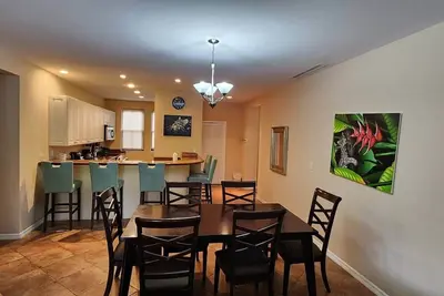 Image de Clean, comfy with best location 3bdr in Pacifico.