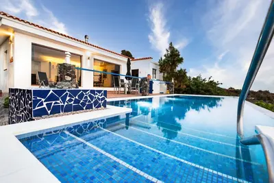 Image de Casa Isabel by Interhome