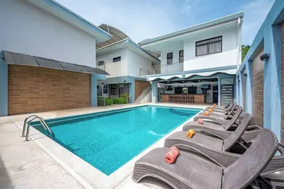 Image de Casa Havana Jaco – Your Private 17-Bedroom Oasis in the Heart of Jaco Beach