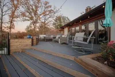 Image de Family-Friendly 5br Waterfront Retreat with Stunning Views on Cedar Creek Lake