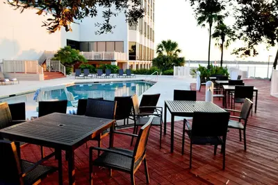 Image de 4 Rooms to Experience lakeside comfort and modern luxury near Nasa