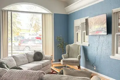 Image de Spacious 4br house in Billings- 1 Block to Hospitals -Rent Per Room Option