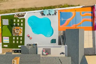 Image de Mega Mesa Retreat: Heated Pool, Spa & Pickle Ball