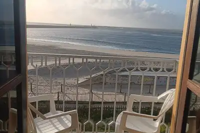 Image de With your Feet in the Sand