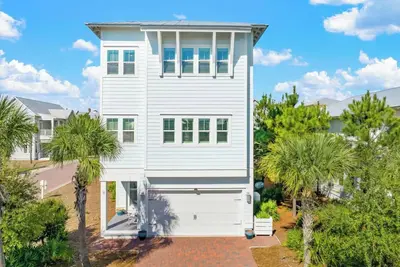 Image de 4br 30a Vacation Home | Sleeps 10 | Elevator | Across from Prominence Pool + Walk to The Big Chill