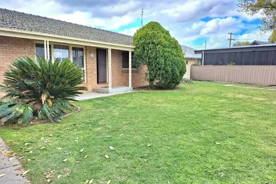 Image de Pakenham Central  - centrally located to all Echuca has to offer