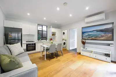 Image de Wahroonga Affordable 2 Br home