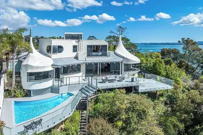 Image de Architectural Masterpiece with Pool and Sea Views