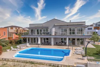 Image de Elegant Panoramic Seaview Apartment 2, Pula, Croatia