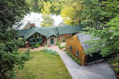 New Home! Lakefront, Dock, Fireplace, XBox