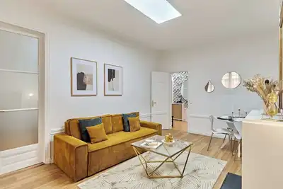 Image de Appartement élégant - Porte Maillot-Arc de Triomphe