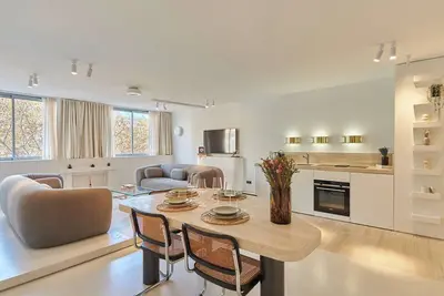 Image de Appartement sublime Montaigne/Tour Eiffel