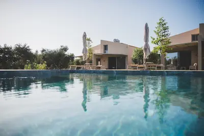 Image de Helichrysum Lofts – Stylish oasis of calm near Lagouvardos Bay