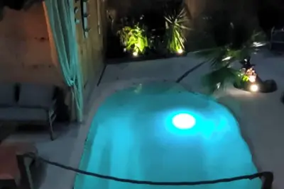 Image de Rêve de Lagon (réduction+7jours)\nMagnifique house\njacuzzi piscine\nMont Ventoux