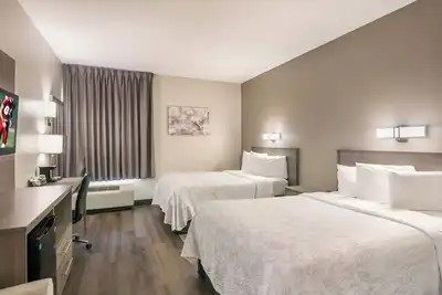 Image de Stay Close to Boston Landmarks in a Comfortable Clean Room in Historic Salem