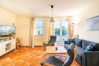 Image de Inviting apartment with 2 bedrooms, balcony and water view